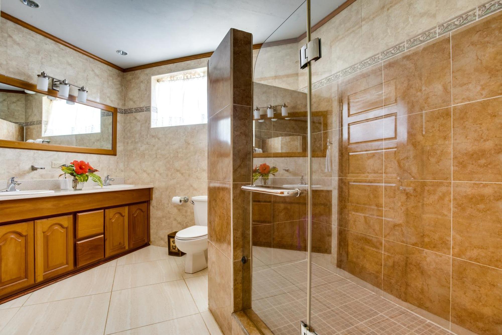 Blue Parrot Beach House And Villas Hopkins Ngoại thất bức ảnh