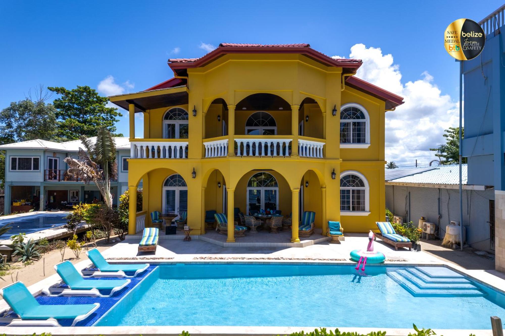 Blue Parrot Beach House And Villas Hopkins Ngoại thất bức ảnh