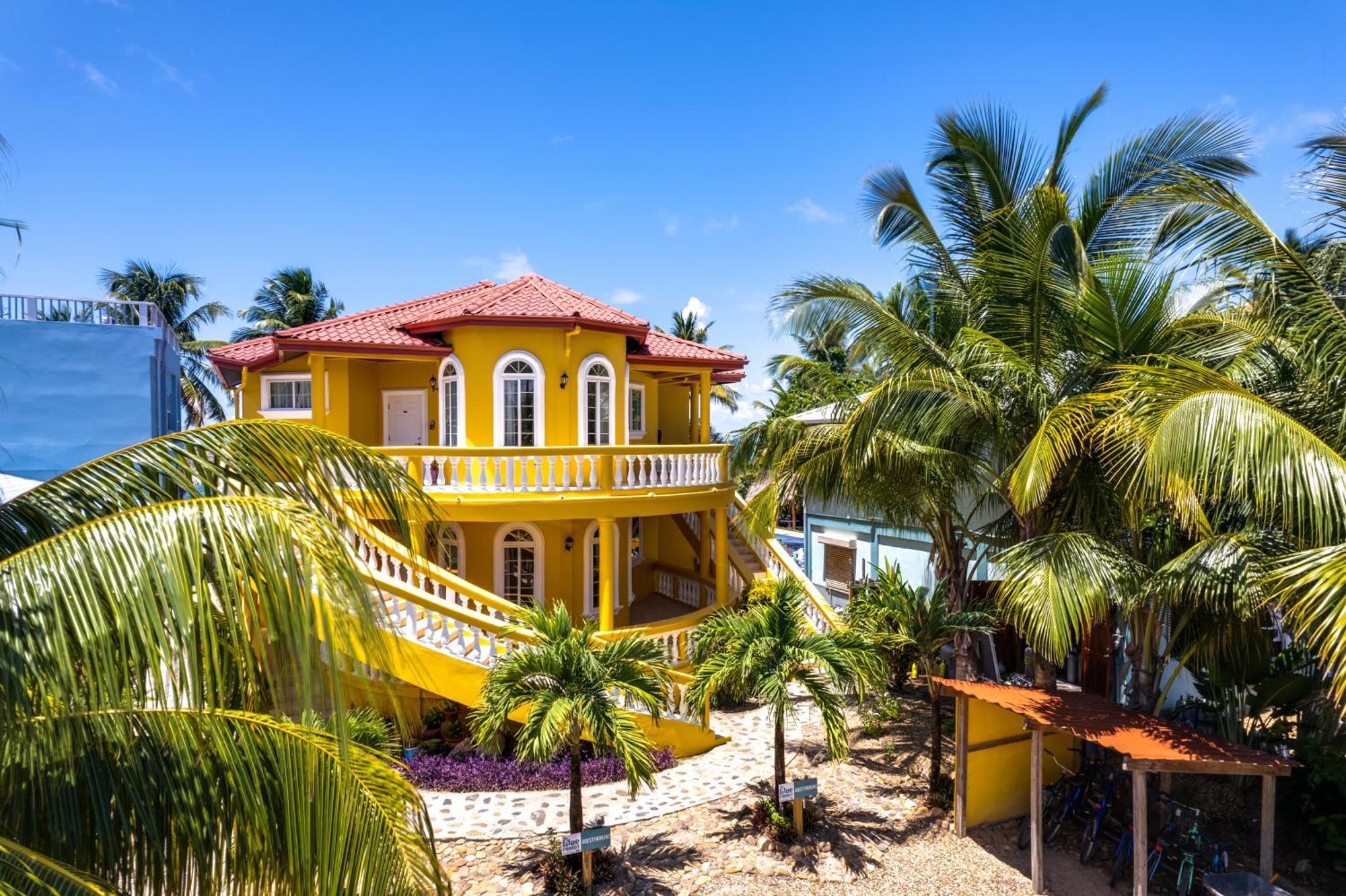 Blue Parrot Beach House And Villas Hopkins Ngoại thất bức ảnh